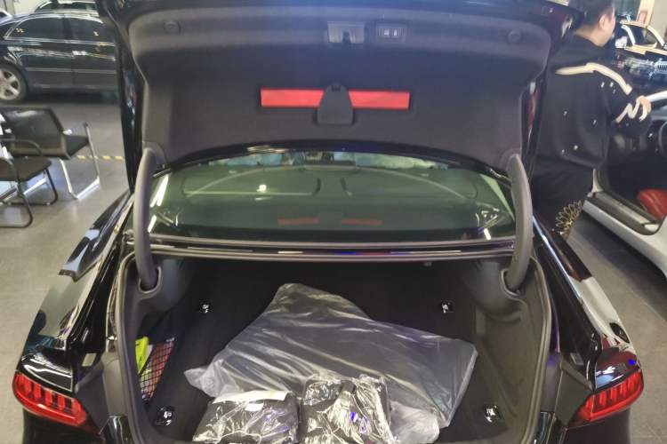 Used Audi A7L 2024 45TFSI S-line Dream-Building Edition Flow Crystal Package
