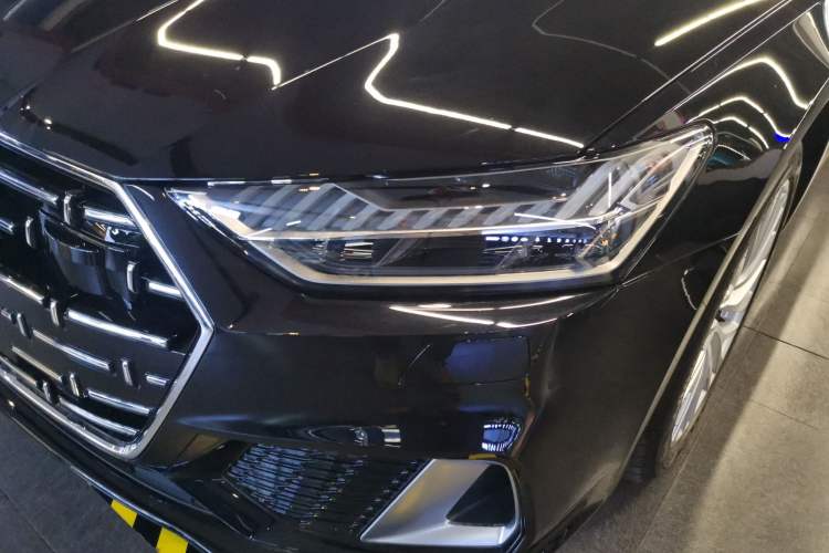 Used Audi A7L 2024 45TFSI S-line Dream-Building Edition Flow Crystal Package
