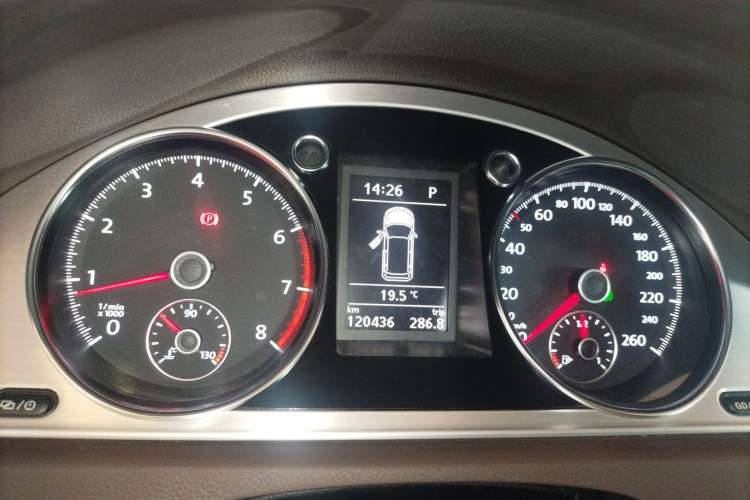 Used Volkswagen Magotan 2012 Travel Edition 2.0 TSI 4x4 Comfort Version
