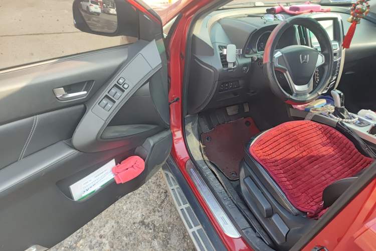 Used Luxgen U6 SUV 2015 1.8T Fashion Edition
