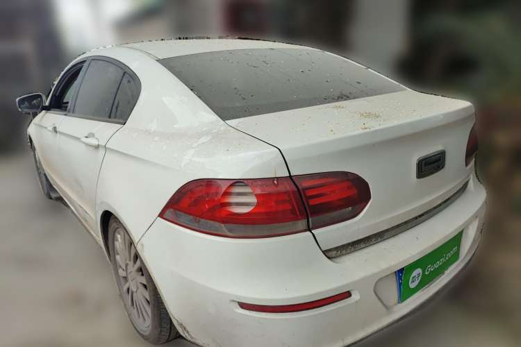 Used Qoros 3 2015 Sedan 1.6T Automatic ZhiKu Model