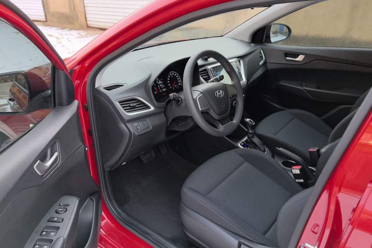 Used Hyundai Verna (new generation) 2016 1.4L Automatic Cool Edition GLS