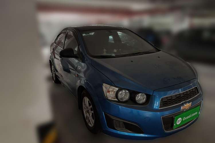Used Chevrolet Aveo Sonic 2011 Sedan 1.4L MT SL
