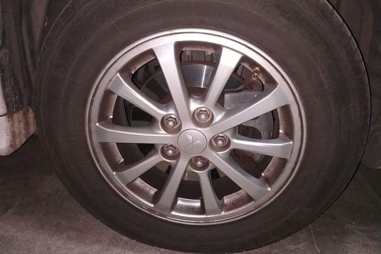 Used Mitsubishi ASX 2012 2.0 LUXURY Two-Wheel Drive with Navigation