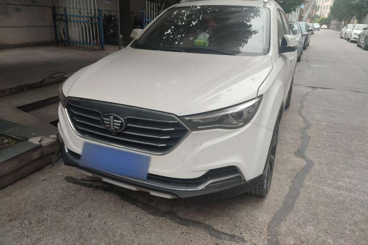 Used Bestune X40 2019 1.6L Automatic Luxury Version China V Emission Standard