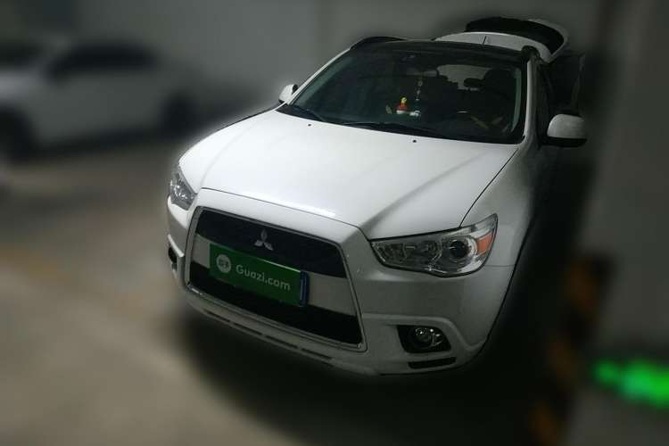 Used Mitsubishi ASX 2012 2.0 LUXURY Two-Wheel Drive with Navigation