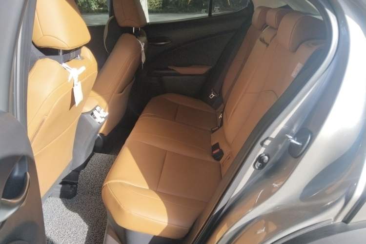 Used Lexus UX 2020 260h Explore & Adventure Edition
