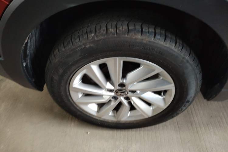 Used Volkswagen Tacqua 2020 1.5L Automatic Shang
