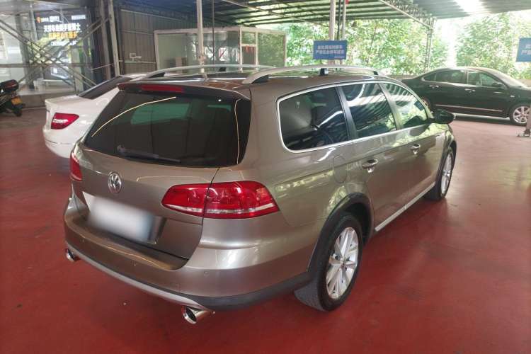 Used Volkswagen Magotan 2012 Travel Edition 2.0 TSI 4x4 Comfort Version
