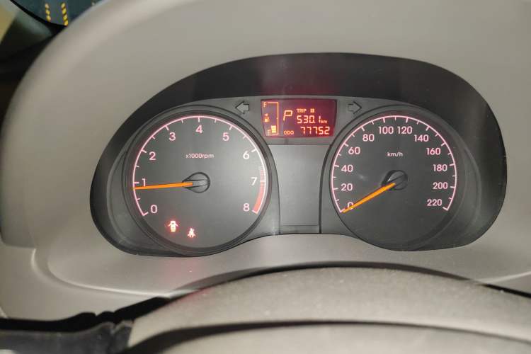 Used Hyundai Verna (older generation) 2011 Hatchback 1.4L Automatic Comfort Model GS
