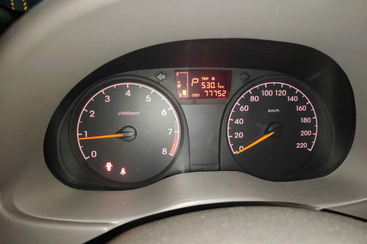 Used Hyundai Verna (older generation) 2011 Hatchback 1.4L Automatic Comfort Model GS
