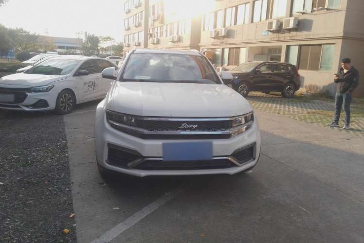 Used Zotye Domy X7 2017 1.8T DCT Prestige Model
