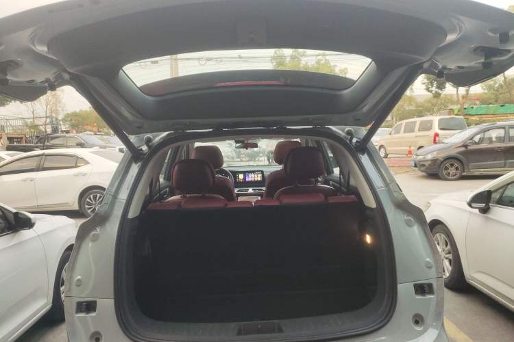 Used Dongfeng Fengon 580 2022 1.5T Automatic Luxury Edition