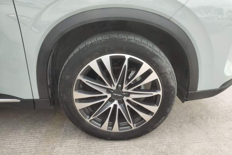 Used Dongfeng Fengon 580 2022 1.5T Automatic Luxury Edition