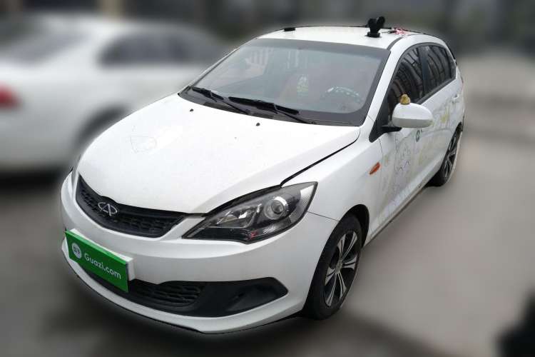 Used Chery Fengyun 2 2013 Hatchback 1.5L AMT Ruìyì Edition