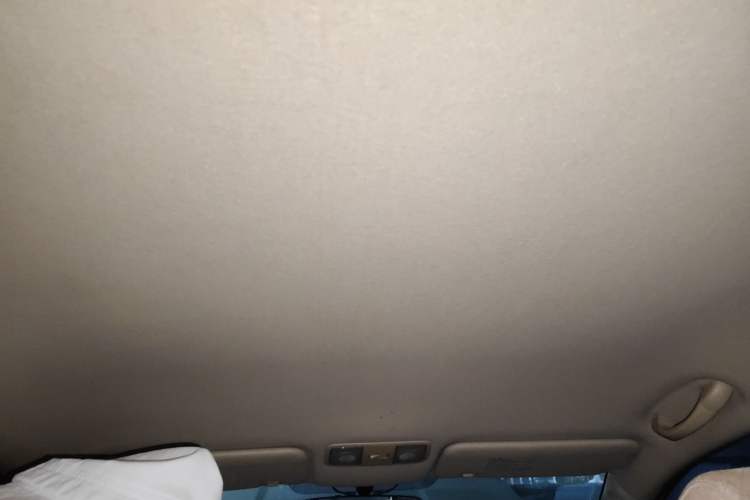 Used Hyundai Verna (older generation) 2011 Hatchback 1.4L Automatic Comfort Model GS
