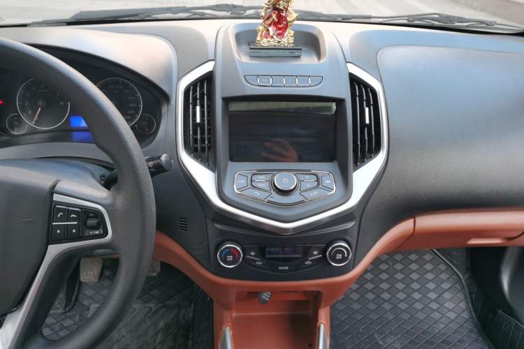 Used Geely Auto Diamond 2016 1.5L Manual Elite Edition