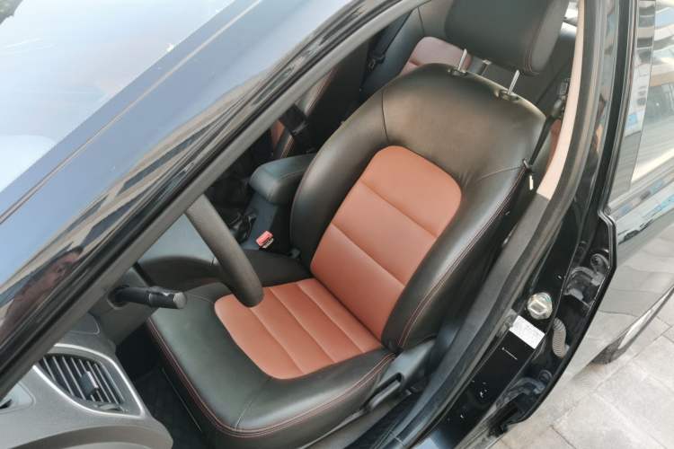 Used Geely Auto Diamond 2016 1.5L Manual Elite Edition