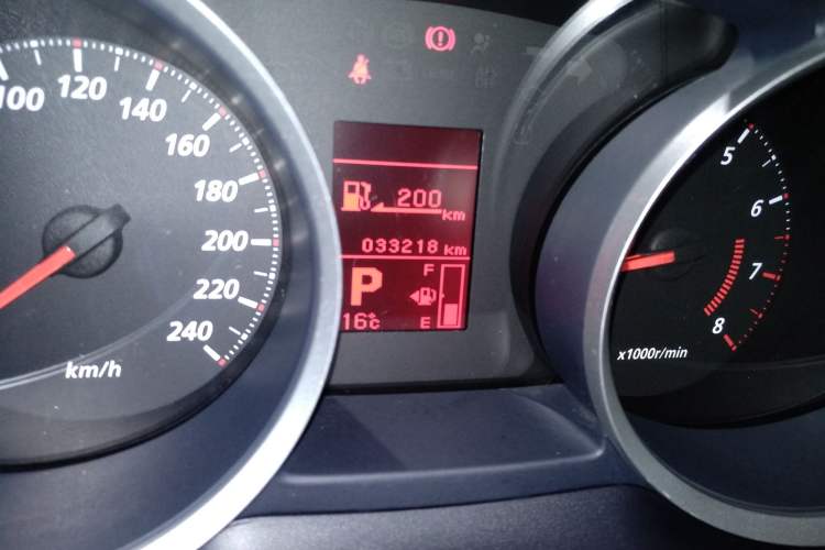 Used Mitsubishi Lancer EX 2016 1.8L CVT Black-and-White Retro Edition