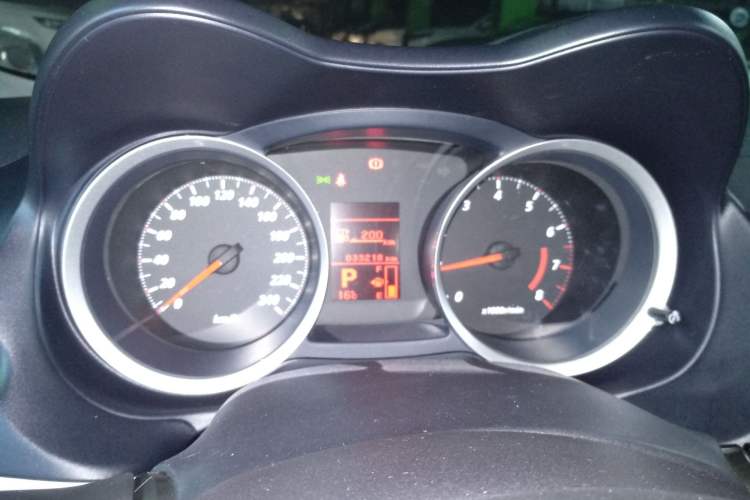 Used Mitsubishi Lancer EX 2016 1.8L CVT Black-and-White Retro Edition