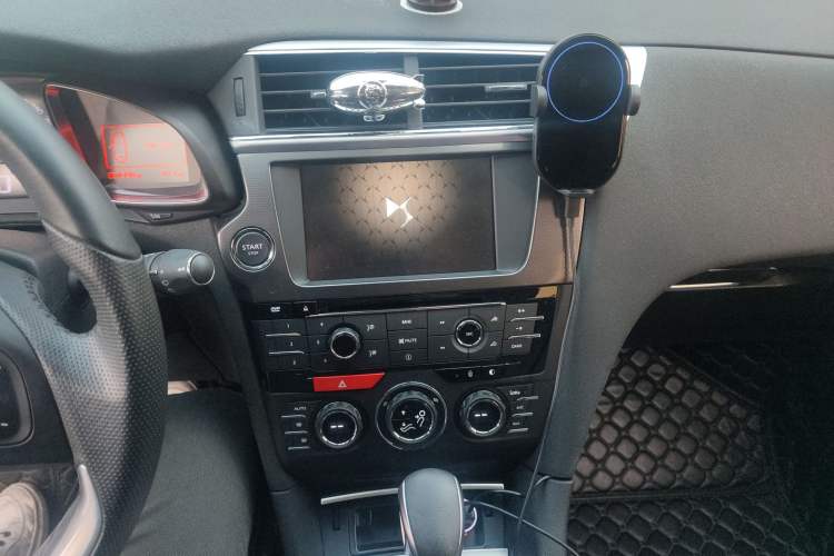 Used DS 6 2016 1.6T Luxury Edition THP160