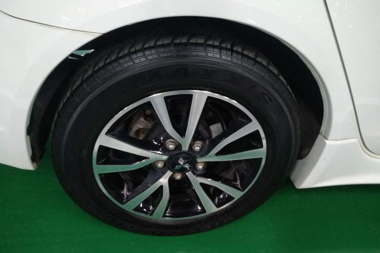 Used Mitsubishi Lancer EX 2016 1.8L CVT Black-and-White Retro Edition