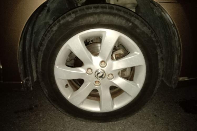 Used Dongfeng Aeolus A60 2012 1.6L Automatic Prestige Model