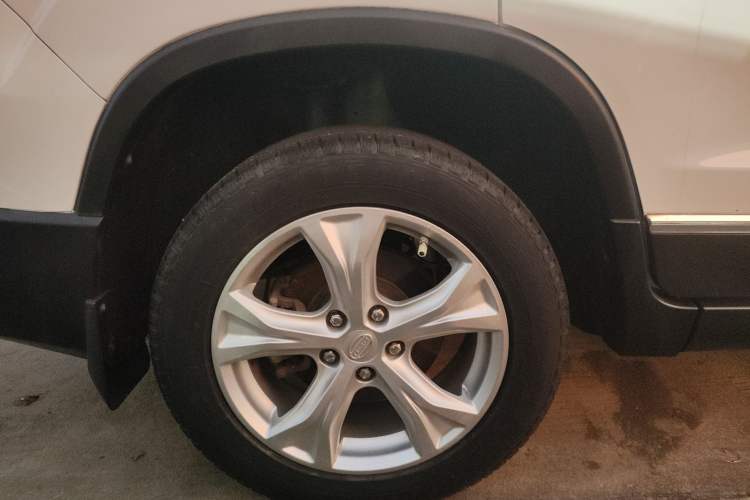 Used Bisu T5 2017 1.5T Manual Luxury Model
