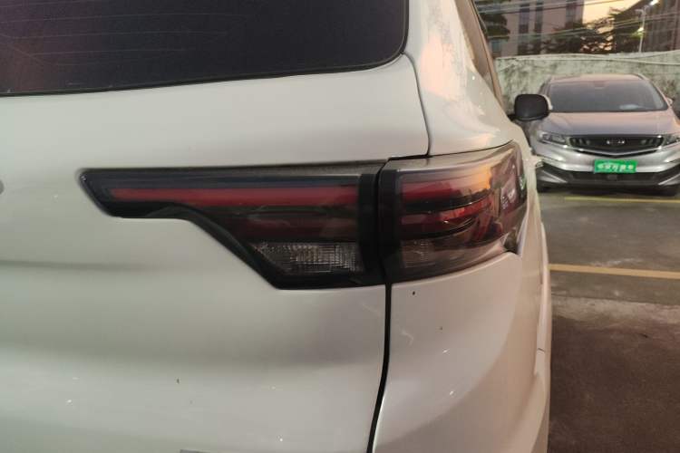 Used Bisu T5 2017 1.5T Manual Luxury Model
