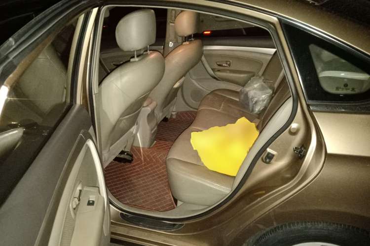 Used Dongfeng Aeolus A60 2012 1.6L Automatic Prestige Model