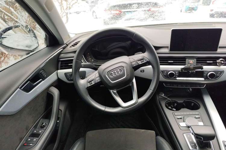 Used Audi A4 2019 45 TFSI allroad quattro Sport model
