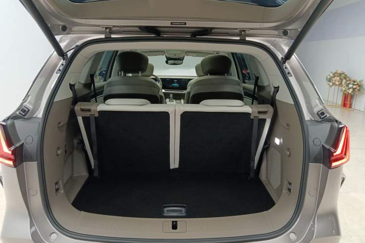 Used Roewe RX9 2023 2.0T Two-Wheel Drive Enjoyment Version
