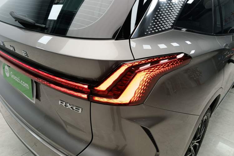 Used Roewe RX9 2023 2.0T Two-Wheel Drive Enjoyment Version
