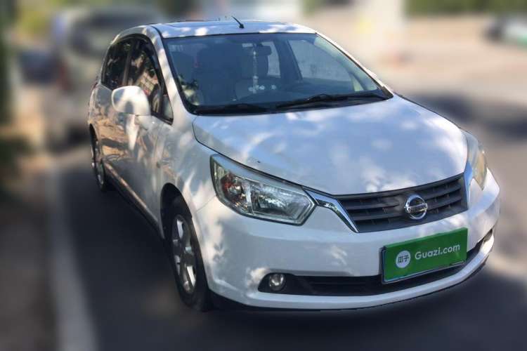 Used Venucia R50 2012 1.6L Automatic Prestige Edition
