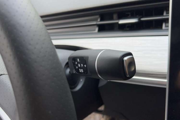 Used NETA V 2022 Chao 300 Lite Ternary Lithium