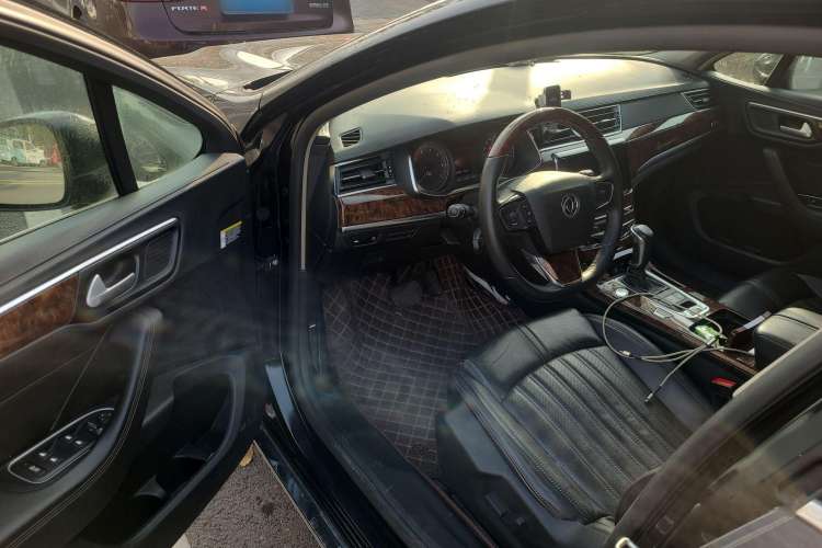 Used Dongfeng Aeolus A9 2016 1.8T Luxury Model
