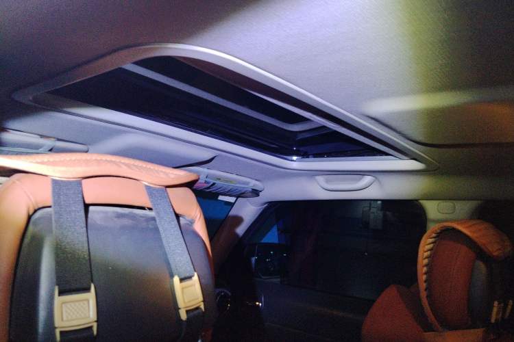 Used Jeep Patriot 2014 2.4L Sport Edition Headliner