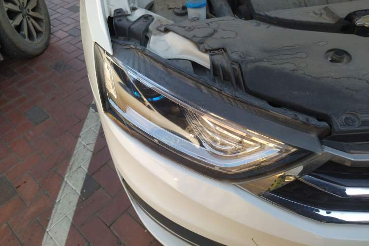 Used Zotye SR7 2017 1.5T CVT Cube Dream Edition