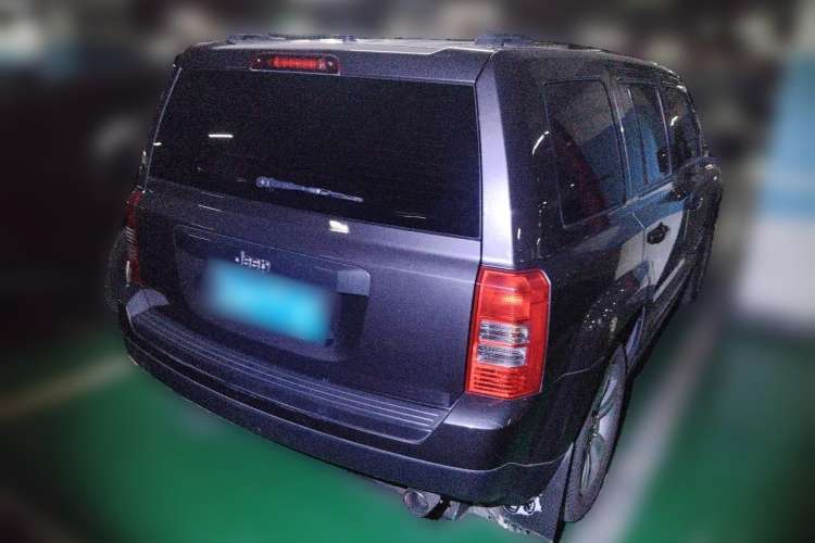Used Jeep Patriot 2014 2.4L Sport Edition Rear Right 45 Deg