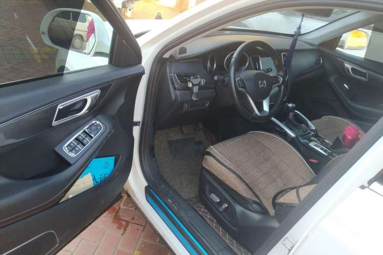 Used Zotye SR7 2017 1.5T CVT Cube Dream Edition