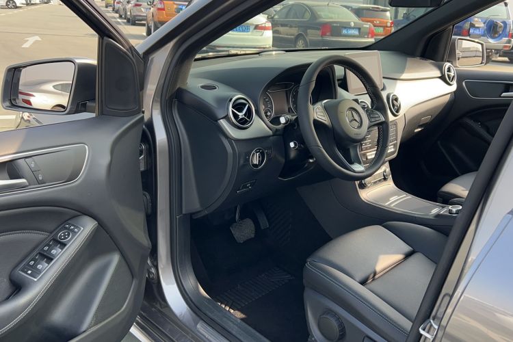 Used Mercedes-Benz B-Class 2018 B 200 Sport Edition