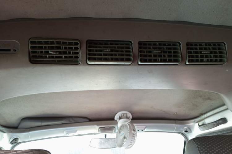 Used BAIC Weiwang 306 2011 1.3L base model 7 seats
