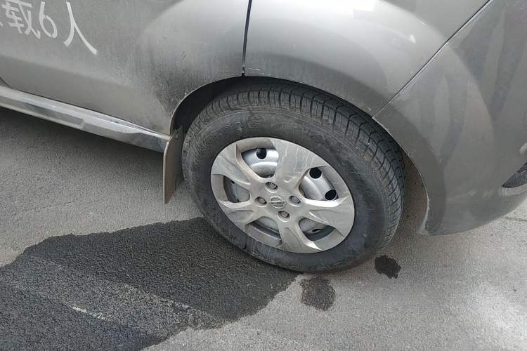 Used Jinbei New Hiace X30L 2022 1.5L Wealth Edition Non-Air-Conditioned Bus China VI Standard SWC15M