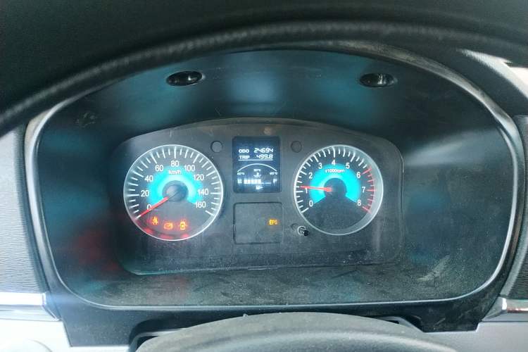 Used Jinbei New Hiace X30L 2022 1.5L Wealth Edition Non-Air-Conditioned Bus China VI Standard SWC15M