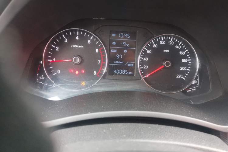 Used FAW Senya R7 2017 1.6L Manual Fashion Model