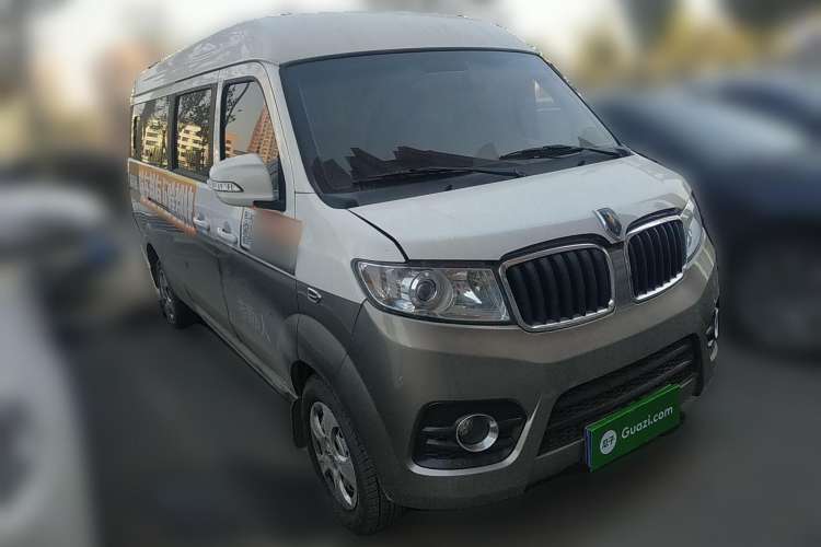 Used Jinbei New Hiace X30L 2022 1.5L Wealth Edition Non-Air-Conditioned Bus China VI Standard SWC15M