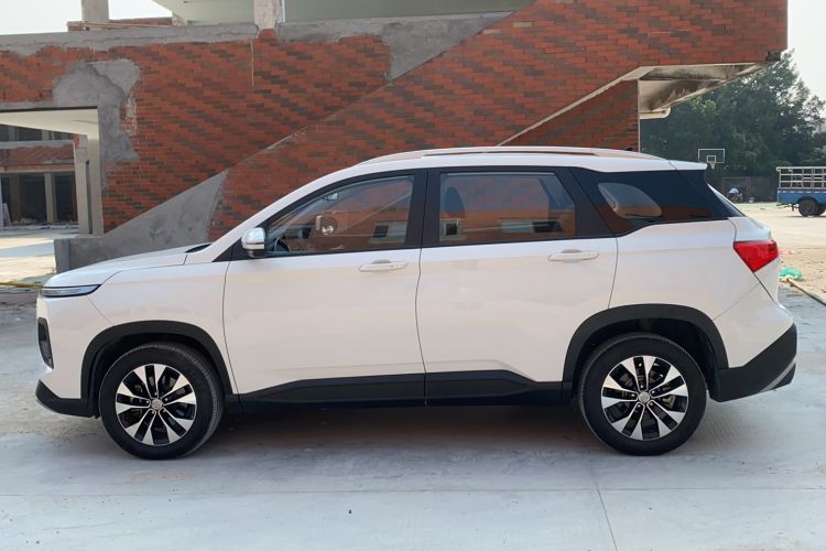 Used Baojun 530 2021 Global Car Anniversary Edition 1.5T CVT Luxury Model 6 Seats
