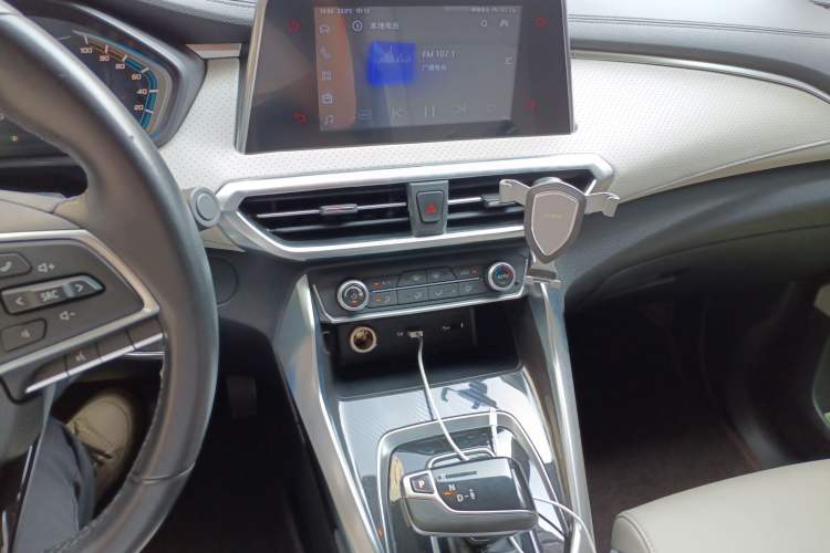 Used SAIC MAXUS EUNIQ 5 2020 1.3T PLUG-IN Elite Edition
