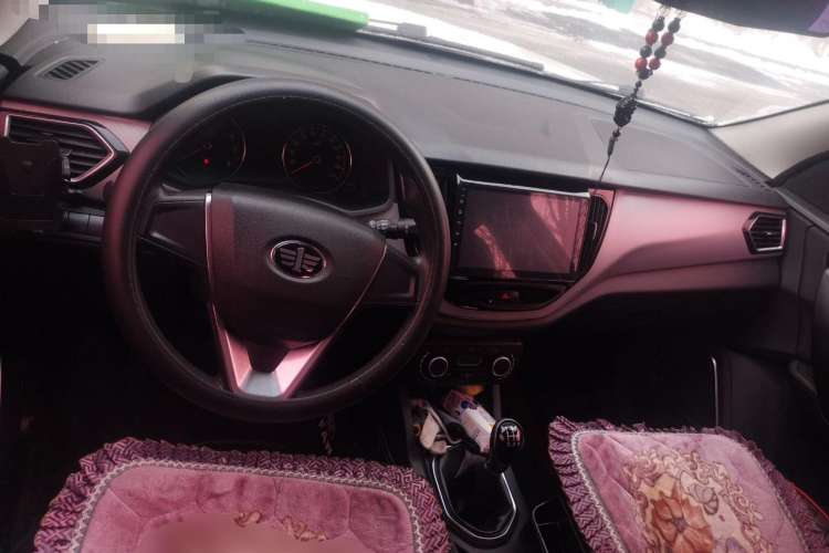 Used FAW Senya R7 2017 1.6L Manual Fashion Model