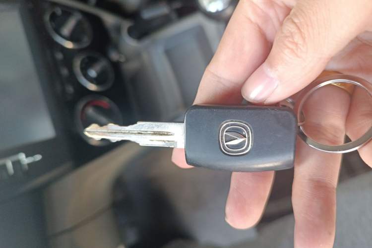 Used Changan Alsvin V3 2015 1.4L Manual Meiman Model China IV Standard